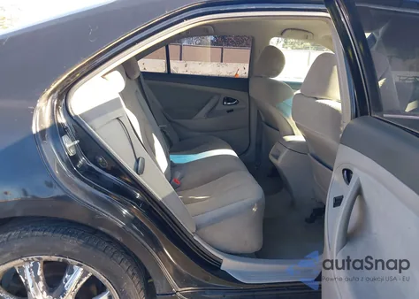 2007 Toyota Camry Le z USA, uszkodzony, nr VIN 4T1BE46K57U028529